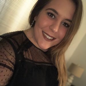 Meet your Posher, Irini